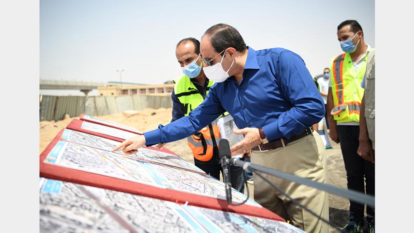 President El-Sisi on a Tour of Inspection of New Roads and Axes in East Cairo