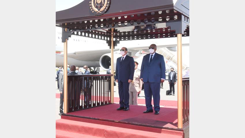 الرئيس عبد الفتاح السيسي يصل إلى دولة جيبوتي لعقد جلسة مباحثات ثنائية مع رئيس جيبوتي في القصر الجمهوري 27/5/2021