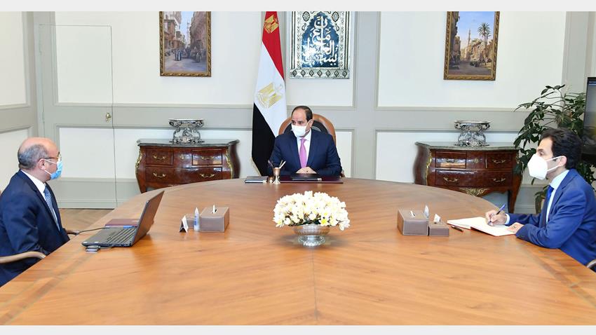 الرئيس عبد الفتاح السيسي يجتمع بوزير العدل