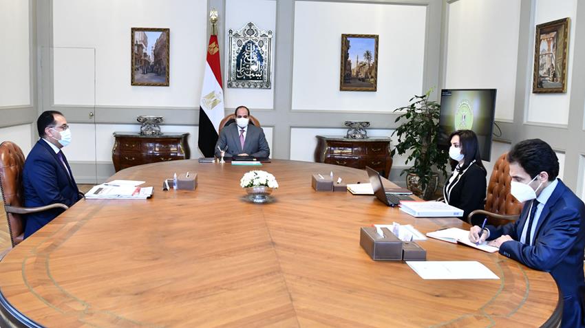 الرئيس عبد الفتاح السيسي يجتمع برئيس مجلس الوزراء ورئيس المجلس القومي للمرأة 7-6-2021