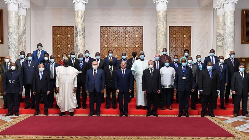 الرئيس عبد الفتاح السيسي يستقبل رؤساء المحاكم الدستورية والعليا الأفارقة 12/6/2021