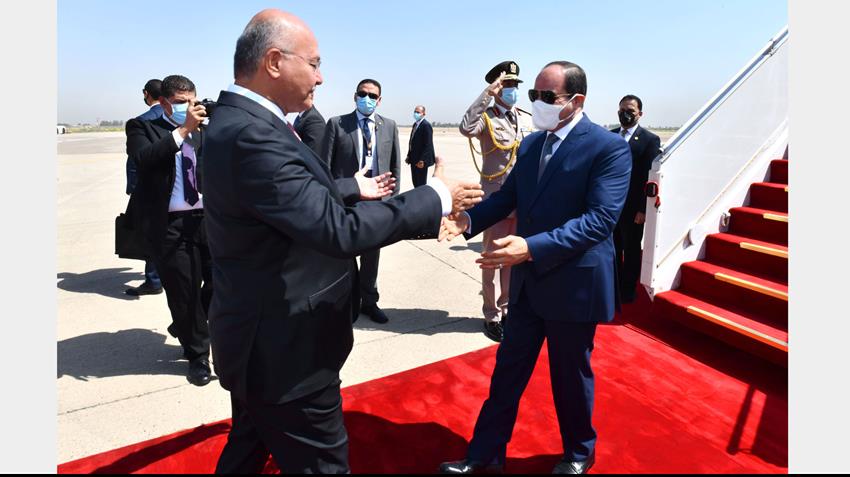 Le Président Al-Sissi arrive à Bagdad
