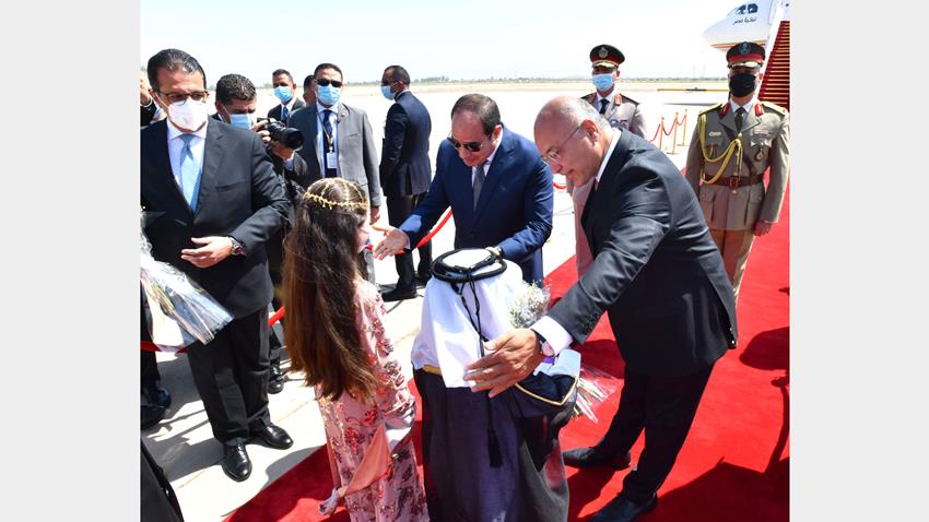 Le Président Al-Sissi arrive à Bagdad
