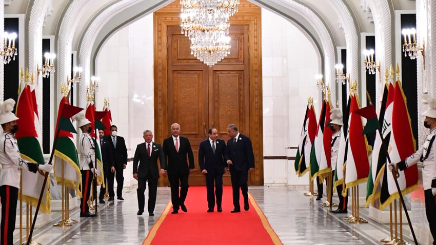 الرئيس عبد الفتاح السيسي يشارك في اجتماع رباعي مع رئيس جمهورية العراق وملك الأردن ورئيس وزراء العراق