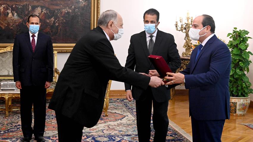 الرئيس عبد الفتاح السيسي يشهد أداء حلف اليمين للمستشار حسين مصطفى فتحي رئيسًا لهيئة قضايا الدولة 12-7-2021