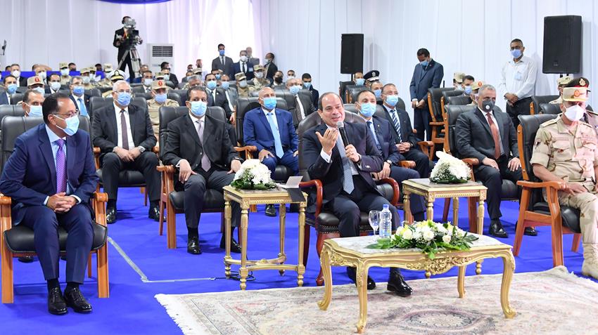 الرئيس عبد الفتاح السيسي يتفقد أعمال تطوير المحاور والطرق الجديدة بمحافظة الإسكندرية 23-7-2021