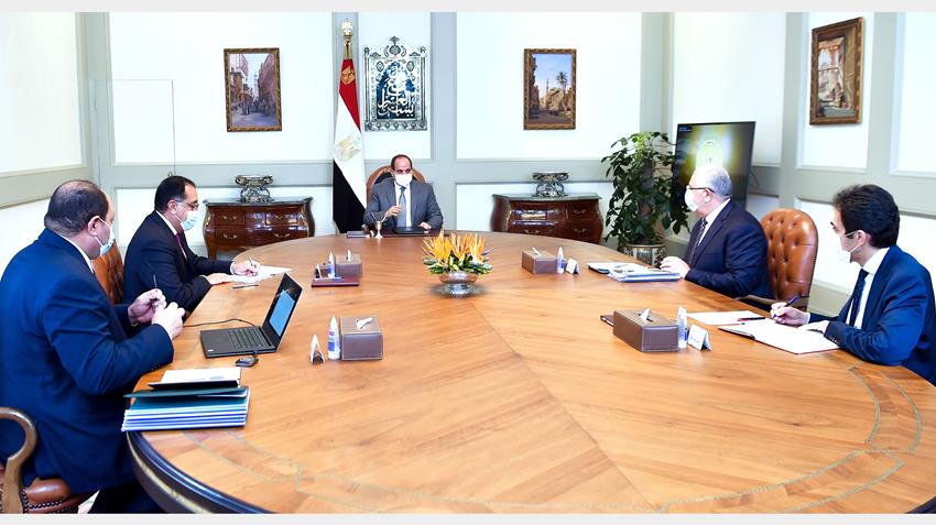 الرئيس عبد الفتاح السيسي يجتمع برئيس مجلس الوزراء ووزير الزراعة وعددًا من المسئولين