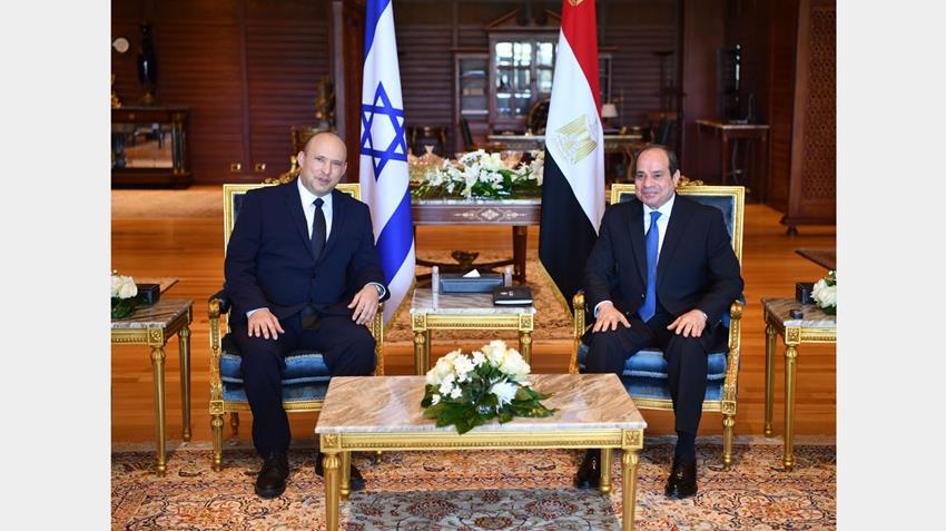الرئيس عبد الفتاح السيسي يلتقي مع رئيس الوزراء الإسرائيلي