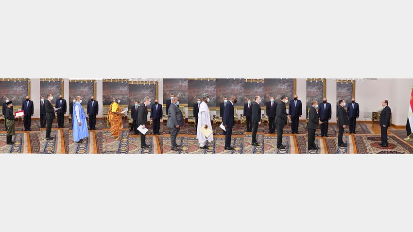 الرئيس عبد الفتاح السيسي يتسلم أوراق اعتماد أربعة وعشرين سفيرًا جديدًا