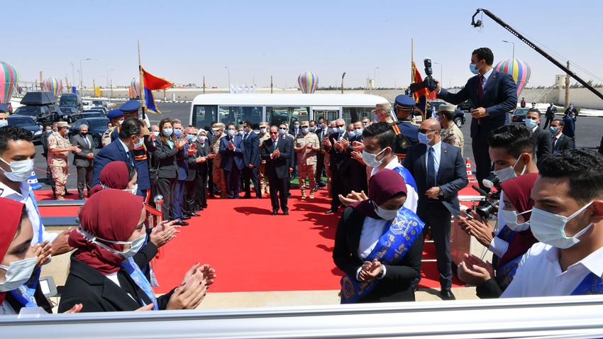 الرئيس عبد الفتاح السيسي يفتتح عددًا من المشروعات القومية لتنمية شبه جزيرة سيناء