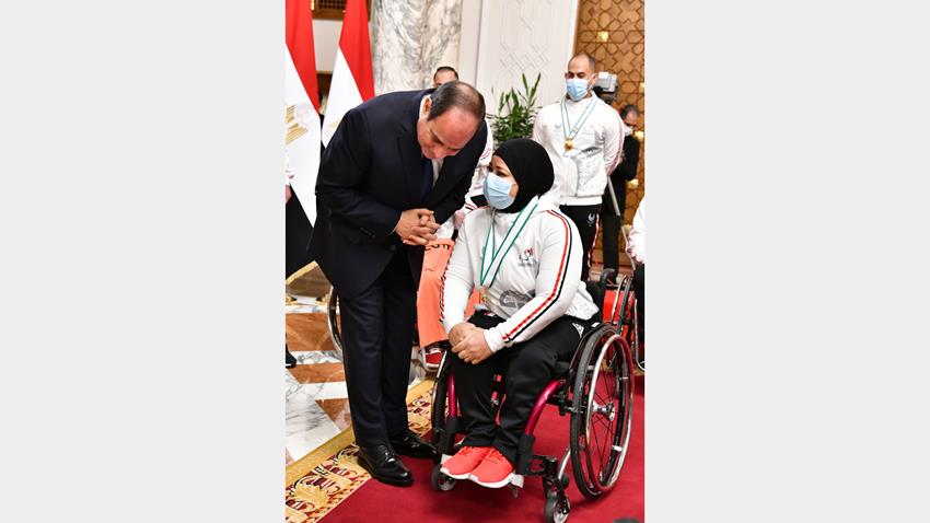 الرئيس عبد الفتاح السيسي يستقبل اللاعبين واللاعبات المتوجين بميداليات خلال دورة الألعاب البارالمبية23/9/2021
