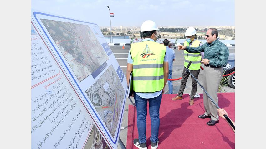 الرئيس عبد الفتاح السيسي يتفقد أعمال تطوير وتوسعة الطريق الدائري 24/9/2021