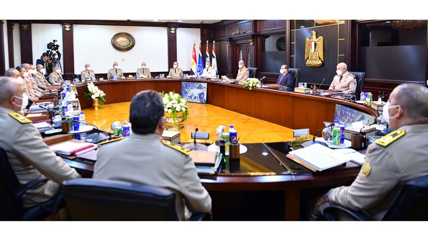 الرئيس عبد الفتاح السيسي يترأس اجتماع المجلس الأعلى للقوات المسلحة (1)