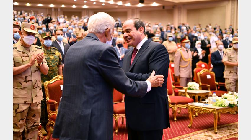 الرئيس عبد الفتاح السيسي يشهد الندوة التثقيفية الرابعة والثلاثين للقوات المسلحة 6-10-2021