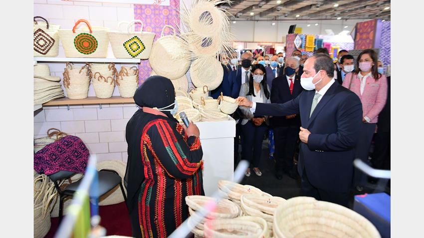 الرئيس عبد الفتاح السيسي يفتتح معرض تراثنا للحرف اليدوية والمنتجات التراثية9/10/2021