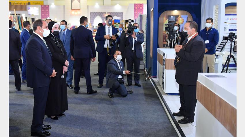 الرئيس عبد الفتاح السيسي يفتتح معرض تراثنا للحرف اليدوية والمنتجات التراثية9/10/2021