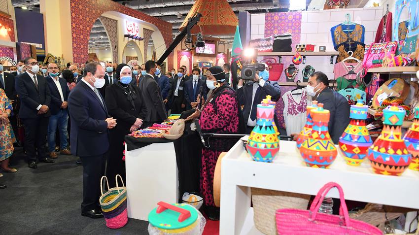 الرئيس عبد الفتاح السيسي يفتتح معرض تراثنا للحرف اليدوية والمنتجات التراثية9/10/2021