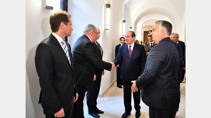 الرئيس عبد الفتاح السيسي يعقد مباحثات مع رئيس الوزراء المجري بمقر رئاسة الوزراء ببودابست 13/10/2021