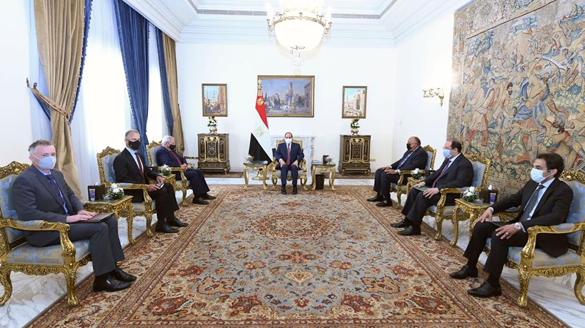 الرئيس عبد الفتاح السيسي يستقبل رئيس لجنة العلاقات الخارجية بمجلس الشيوخ الأمريكي 14-10-2021