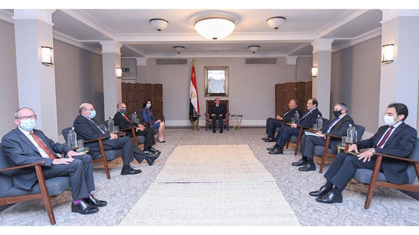 الرئيس عبد الفتاح السيسي يلتقي رئيسة الكلية الملكية البريطانية للأطباء والجراحين 2-11-2021