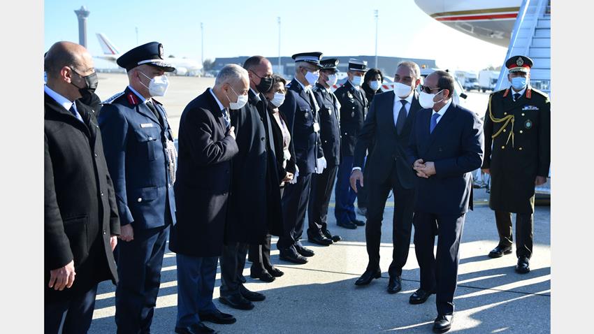 الرئيس عبد الفتاح السيسي يصل إلى مطار شارل ديجول باريس للمشاركة في مؤتمر باريس الدولي حول ليبيا 11/11/2021
