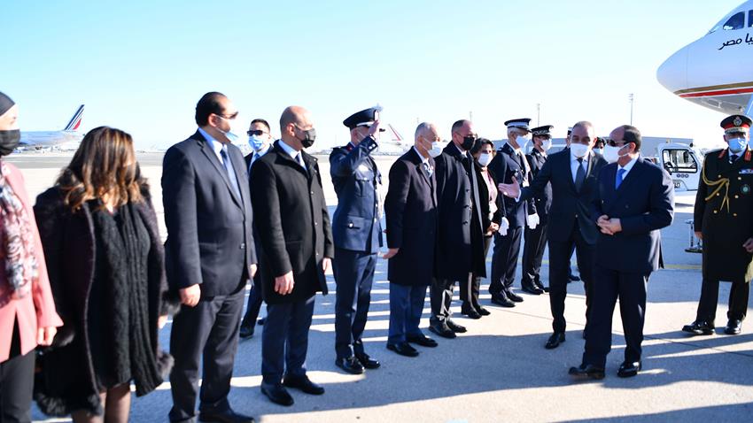 الرئيس عبد الفتاح السيسي يصل إلى مطار شارل ديجول باريس للمشاركة في مؤتمر باريس الدولي حول ليبيا 11/11/2021