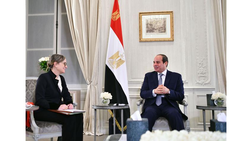 الرئيس عبد الفتاح السيسي يلتقي رئيسة الوزراء التونسية بالعاصمة باريس