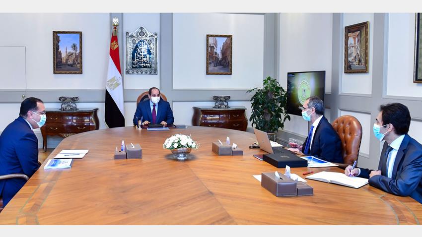 الرئيس عبد الفتاح السيسي يجتمع برئيس مجلس الوزراء ووزير الاتصالات وتكنولوجيا المعلومات 15-11-2021