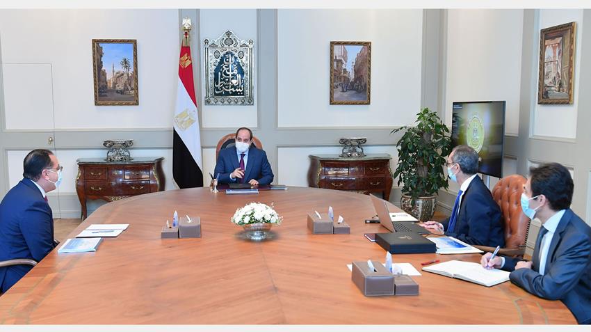 الرئيس عبد الفتاح السيسي يجتمع برئيس مجلس الوزراء ووزير الاتصالات وتكنولوجيا المعلومات 15-11-2021