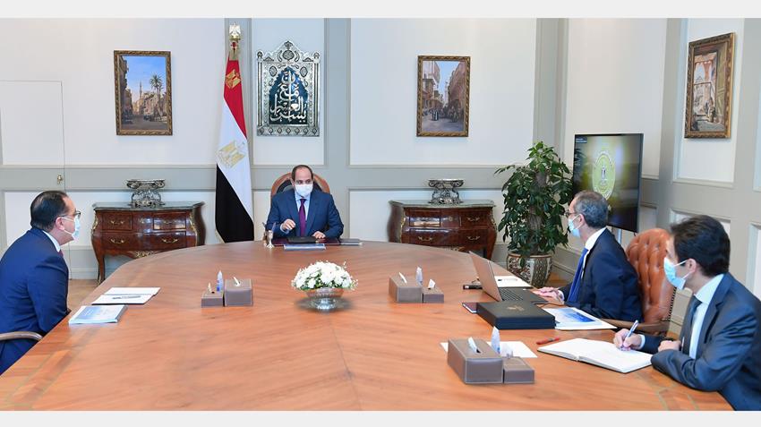 الرئيس عبد الفتاح السيسي يجتمع برئيس مجلس الوزراء ووزير الاتصالات وتكنولوجيا المعلومات 15-11-2021