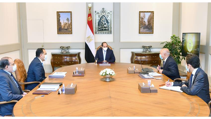 الرئيس عبد الفتاح السيسي يتابع مشروعات وزارة النقل على مستوى الجمهورية
