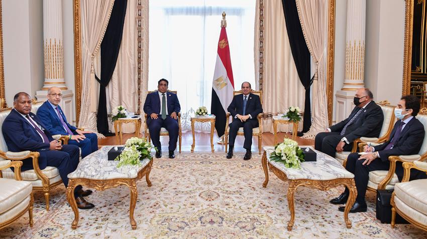 الرئيس عبد الفتاح السيسي يلتقي رئيس المجلس الرئاسي الليبي على هامش قمة الكوميسا