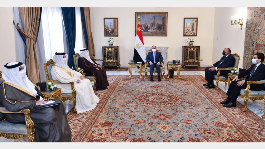 الرئيس عبد الفتاح السيسي يستقبل مستشار ملك البحرين للشئون الدبلوماسية 24-11-2021