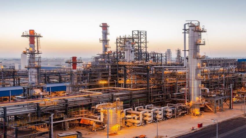 افتتاح مجمع إنتاج البنزين (CCR) بشركة أسيوط لتكرير البترول