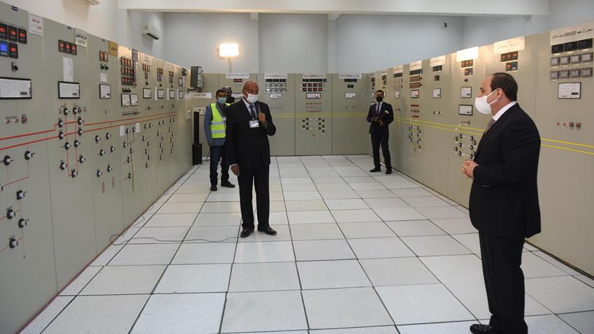 الرئيس عبد الفتاح السيسي يتفقد مجمع بنبان للطاقة الشمسية ويفتتح عدد من مشروعات الكهرباء بالصعيد