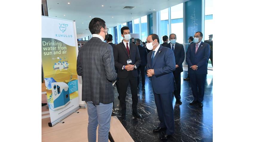 الرئيس عبد الفتاح السيسي يتفقد مكاتب رواد الأعمال ومعرض أبناء سيناء وتراثنا ومتحف حياة كريمة