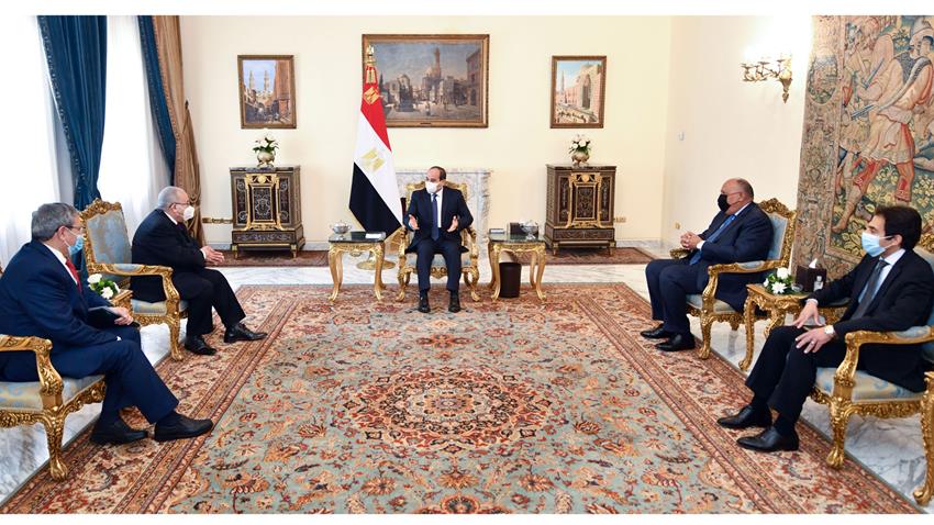 الرئيس عبد الفتاح السيسي يستقبل وزير الشئون الخارجية الجزائرية 17/1/2022