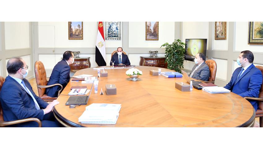 الرئيس عبد الفتاح السيسي يجتمع مع رئيس مجلس الوزراء ووزير المالية 18/1/2022