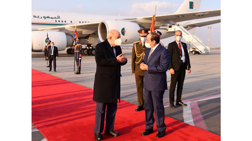الرئيس عبد الفتاح السيسي يستقبل الرئيس الجزائري