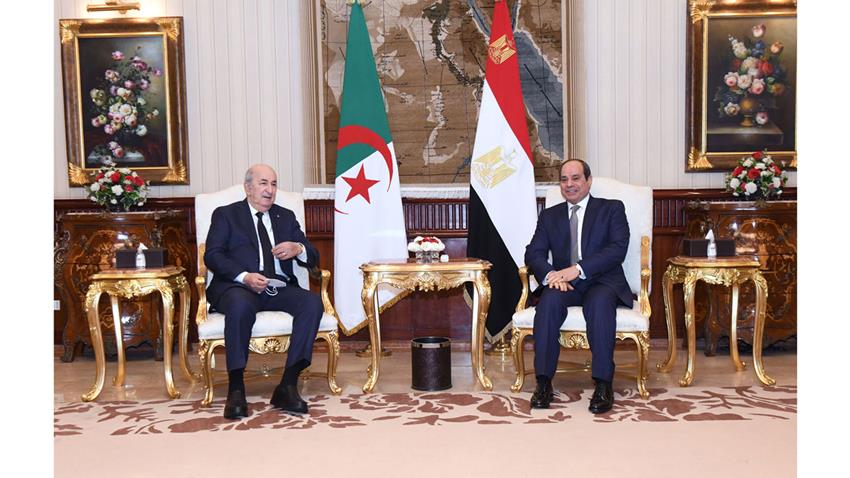الرئيس عبد الفتاح السيسي يستقبل الرئيس الجزائري