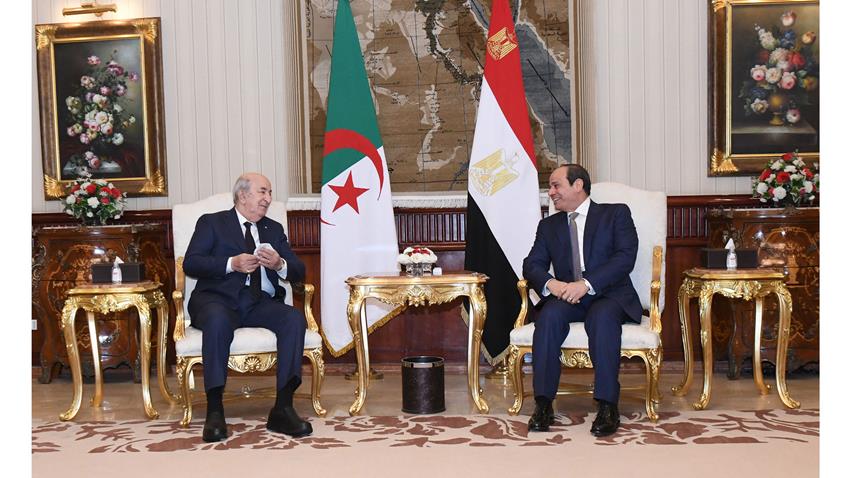 الرئيس عبد الفتاح السيسي يستقبل الرئيس الجزائري