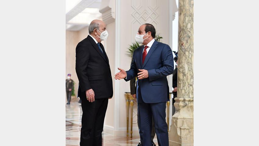 الرئيس عبد الفتاح السيسي يعقد جلسة مباحثات ثنائية مع الرئيس الجزائري 25-1-2022