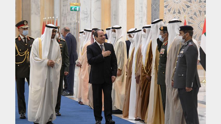 الرئيس عبد الفتاح السيسي يلتقي ولي عهد أبو ظبي بالعاصمة الإماراتية أبو ظبي