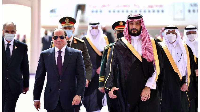 الرئيس عبد الفتاح السيسي يصل الرياض وولي عهد المملكة العربية السعودية يستقبل سيادته 08/03/2022