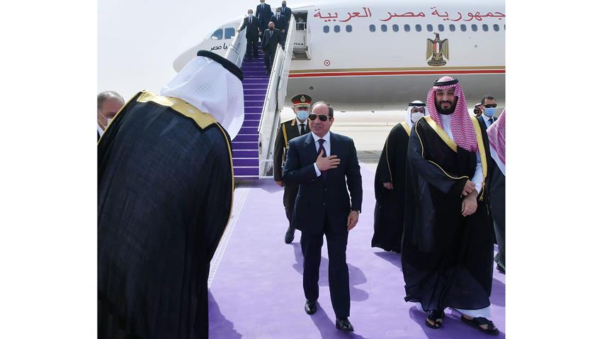 الرئيس عبد الفتاح السيسي يصل الرياض وولي عهد المملكة العربية السعودية يستقبل سيادته 08/03/2022
