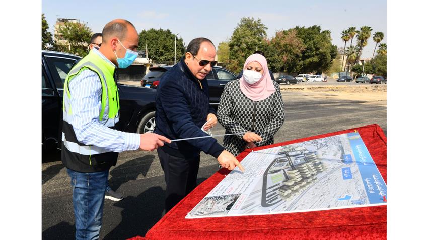 الرئيس عبد الفتاح السيسي يتفقد سير الأعمال بعدد من المشروعات بمنطقة مصر القديمة والقاهرة التاريخية