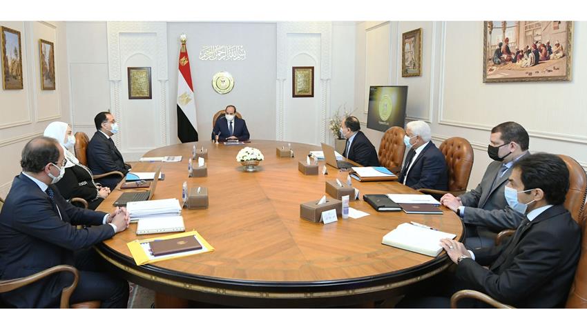 الرئيس عبد الفتاح السيسي يطلع على مشروع موازنة العام المالي القادم 2022-2023//  20-3-2022