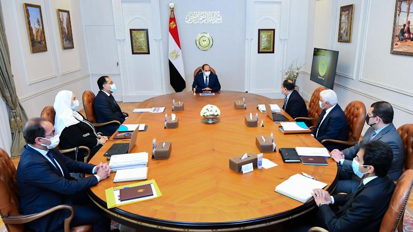 الرئيس عبد الفتاح السيسي يطلع على مشروع موازنة العام المالي القادم 2022-2023//  20-3-2022