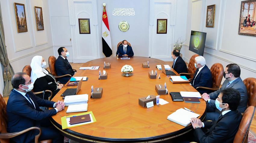 الرئيس عبد الفتاح السيسي يطلع على مشروع موازنة العام المالي القادم 2022-2023//  20-3-2022
