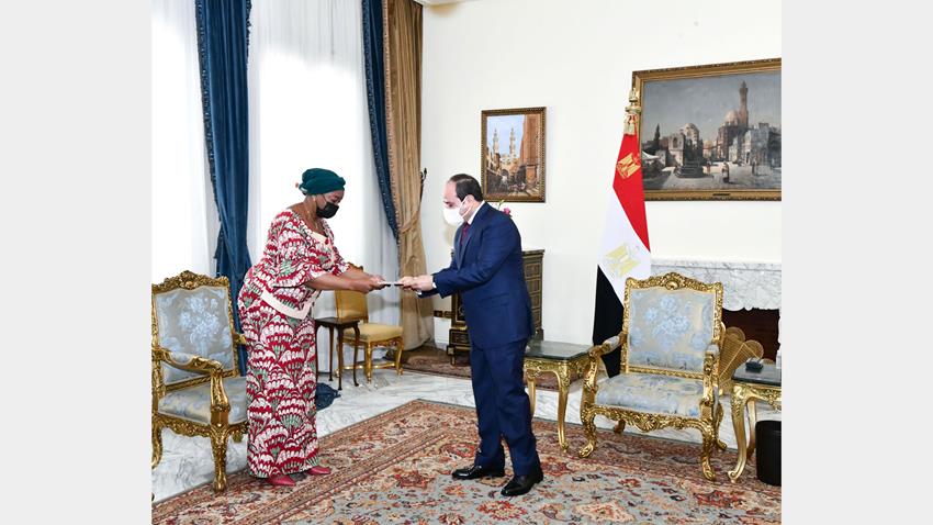 الرئيس عبد الفتاح السيسي يستقبل نائبة رئيس الوزراء ووزيرة البيئة والتنمية المستدامة بجمهورية الكونغو 29-3-2022
